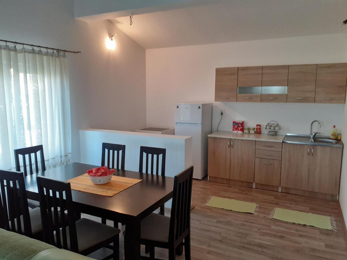 Apartment Vuk i Novak Ulcinj Buitenkant foto