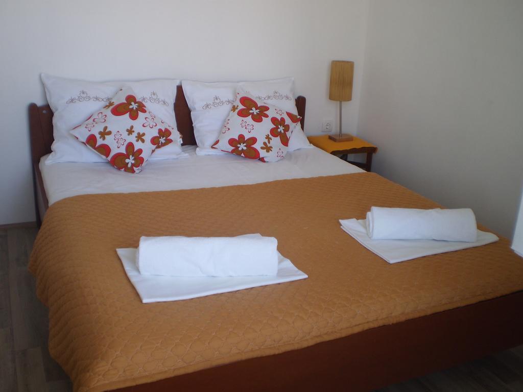 Apartment Vuk i Novak Ulcinj Buitenkant foto