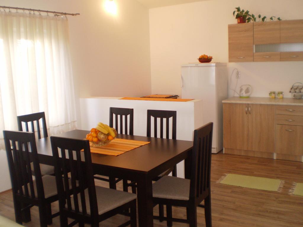Apartment Vuk i Novak Ulcinj Buitenkant foto